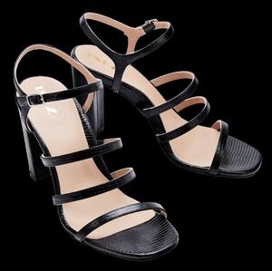 Inez Sasha Heels in Black Lizard Emboss Leather - size 8 Roomy